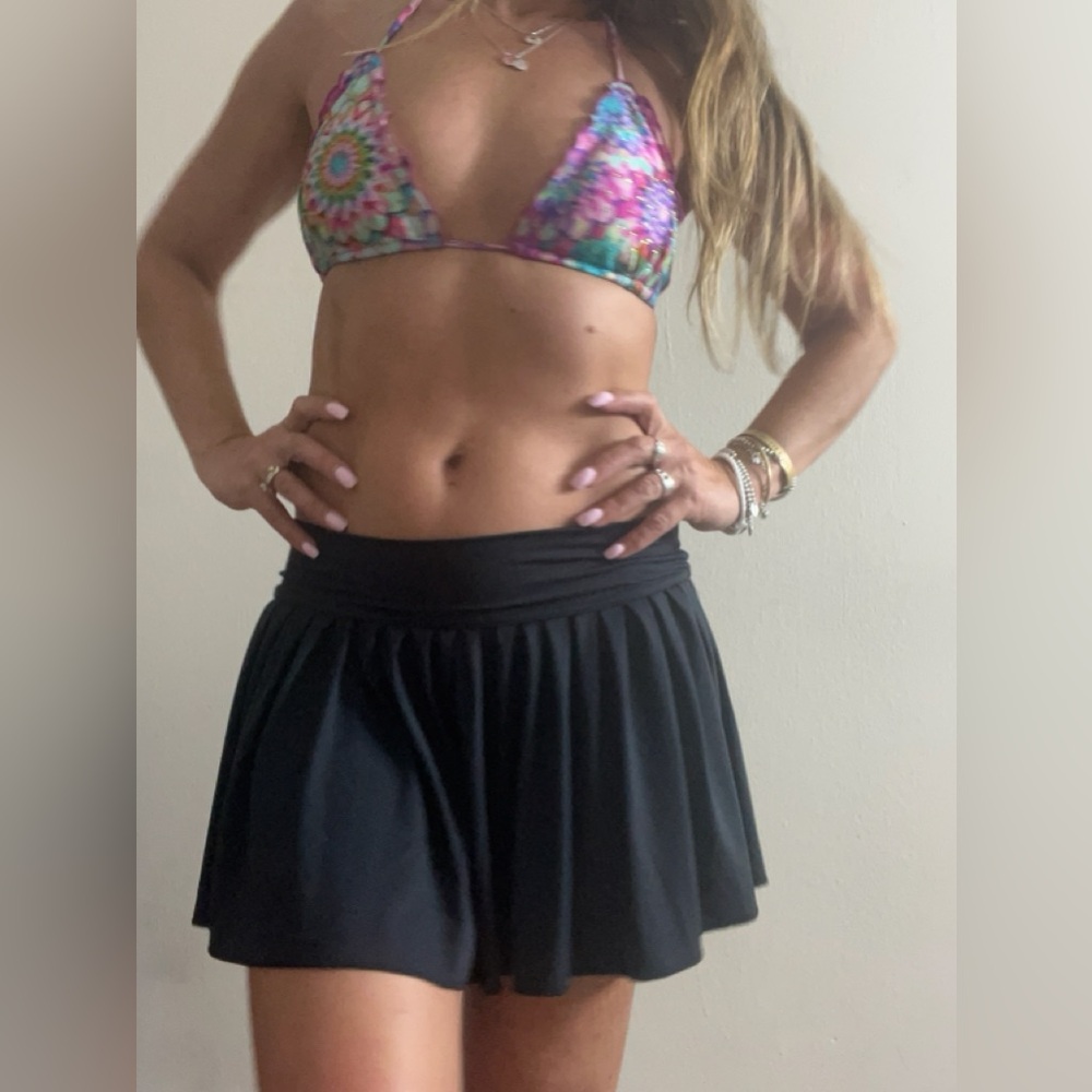 Luli Fama Kaleidoscope Bikini Top 🩷🩷 - Picture 8 of 13